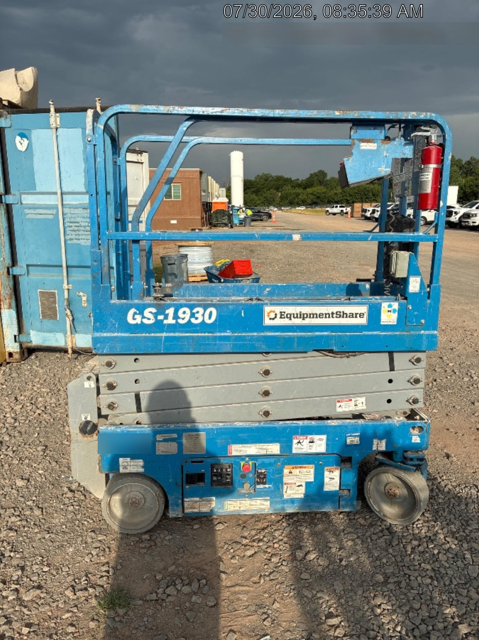 2019 Genie GS-1930 Fixed rails with chain Entry