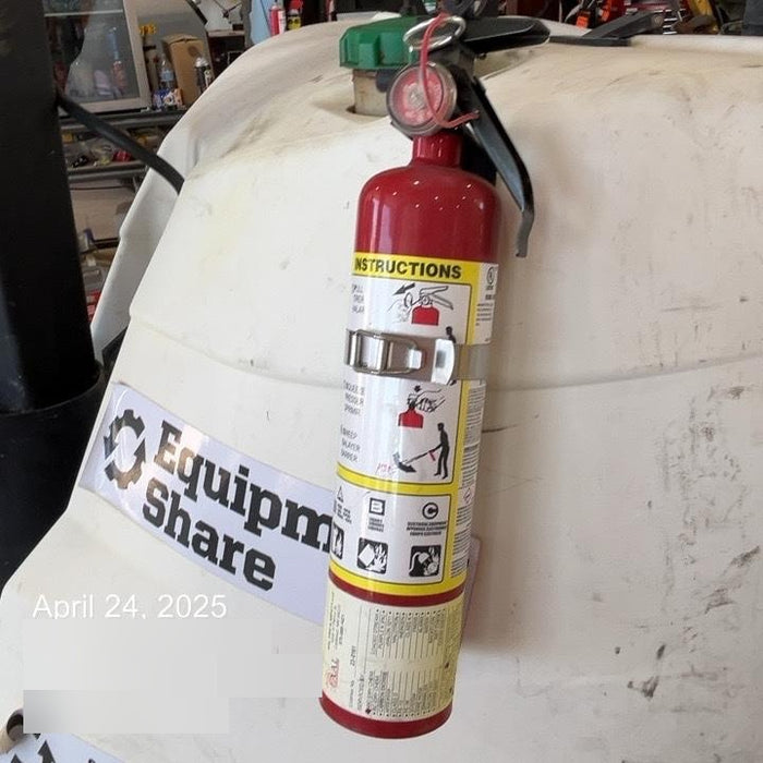 2023 Generac MLT2 Diesel, Flex Switch 120V Input, Powerzone Controller, 
(4) 320W LED Lights, 4kW Generator, 39.9 Gal Fuel Tank, 2" Ball, T3