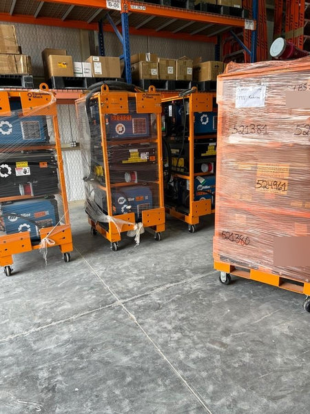 2025 LIND EQUIPMENT LE-4WR200APT-ES