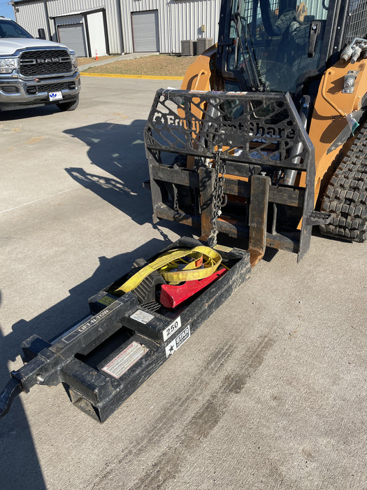 2021 PALADIN 48" Pallet Forks - Paladin