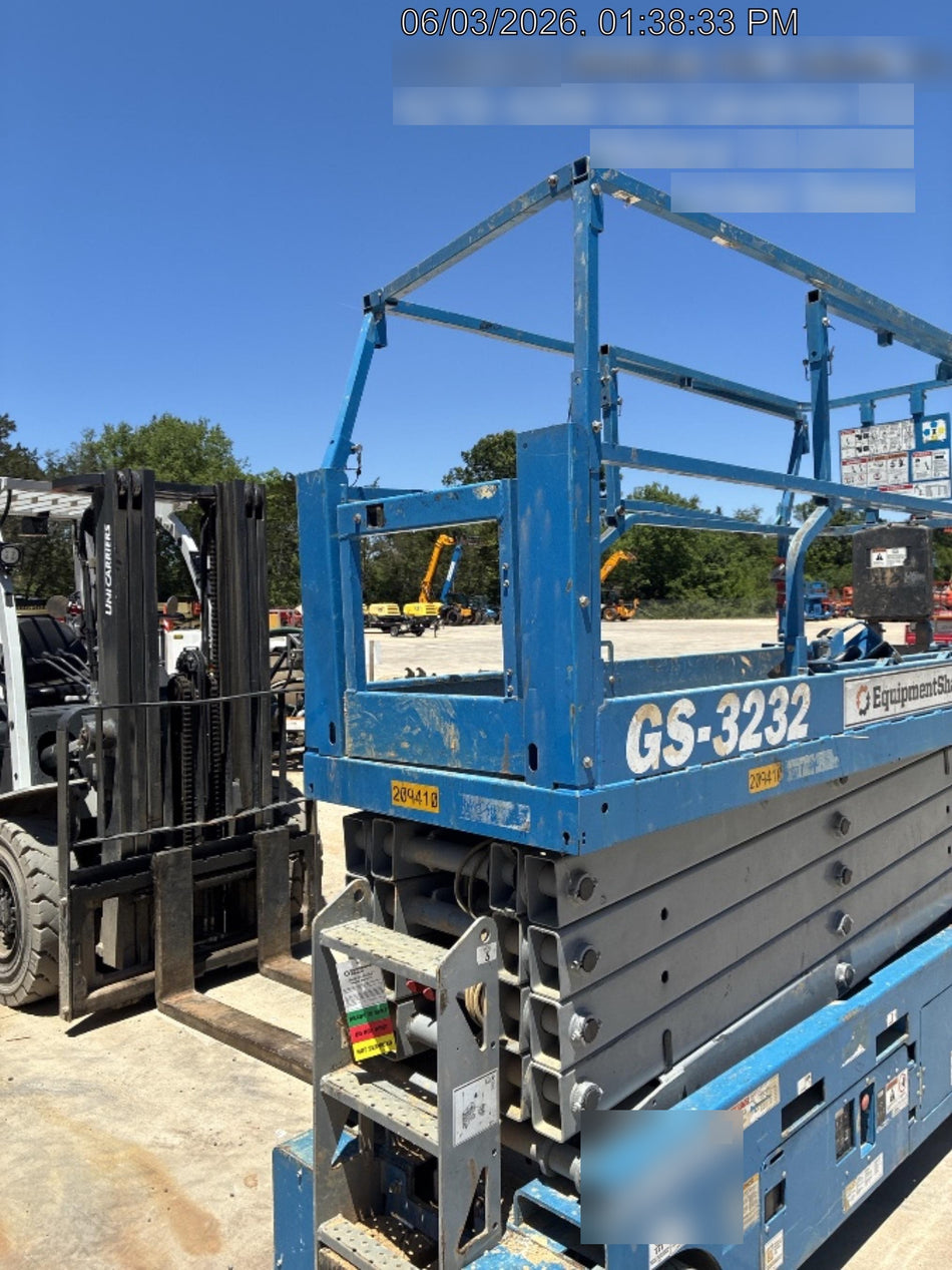 2022 GENIE GS-3232