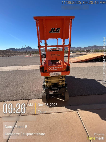 2023 JLG ES2632