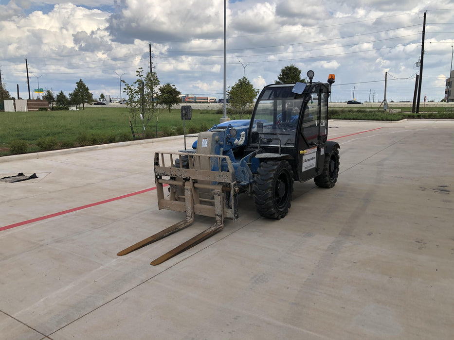 2020 Genie GTH-5519 Cab/Heat/Air, Solid Tires, Work Lights, Beacon, Aux Hydraulics, Back up Alarm