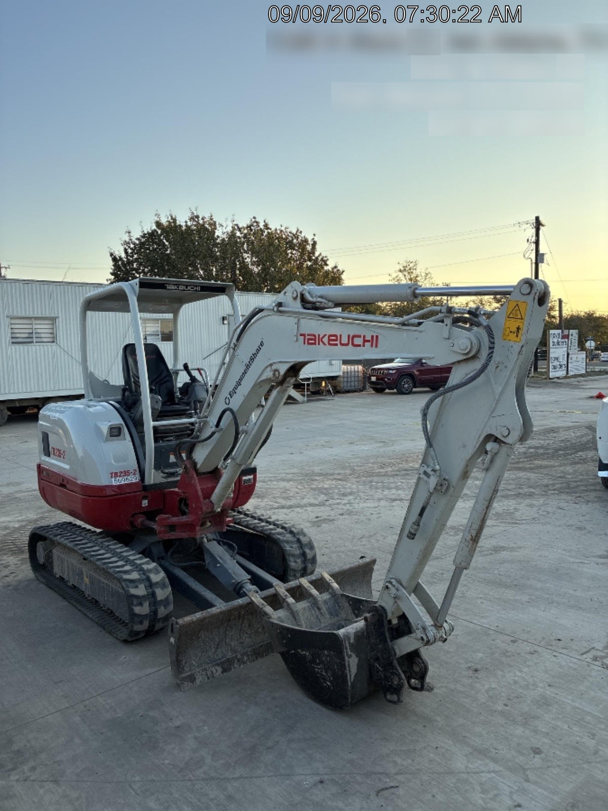 2025 TAKEUCHI TB235-2R