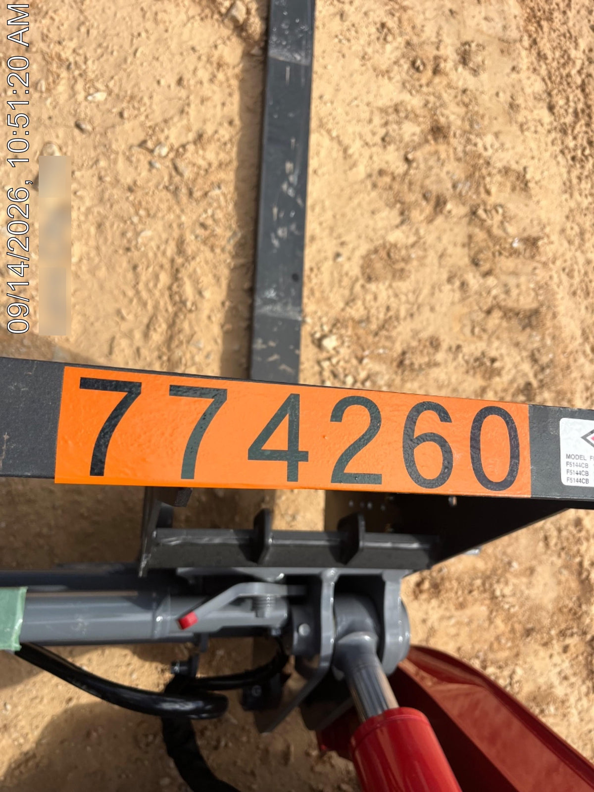 2026 ARROW MATERIAL HANDLING 72" Pallet Forks - Arrow