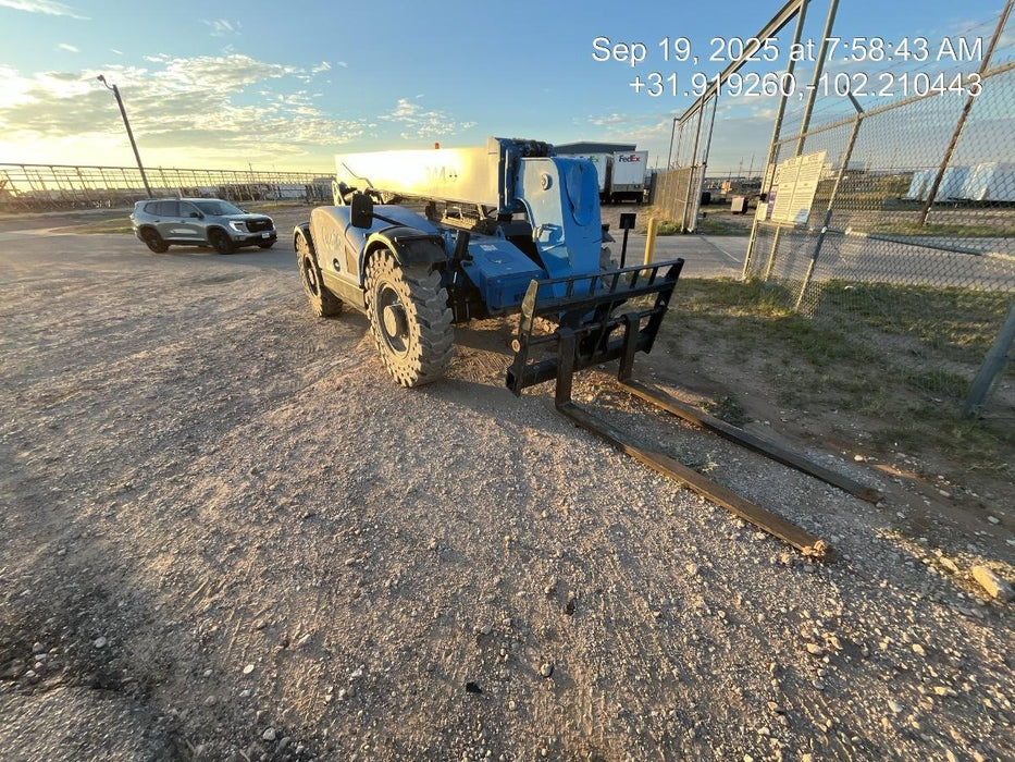 2018 Genie GTH-844 Genie GTH-844 w/Open ROPS, Solid Tires, beacon/work lights, 60" carriage/forks