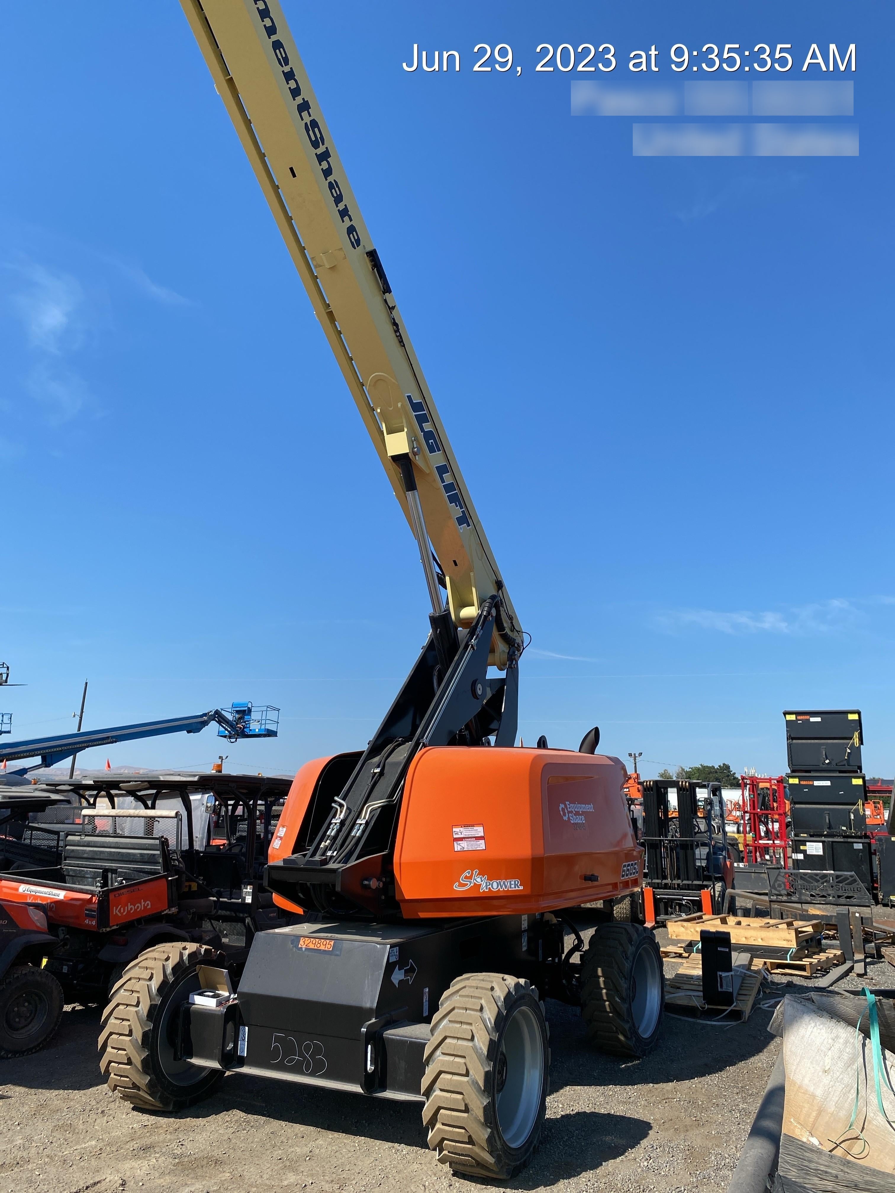 2023 JLG 660SJ