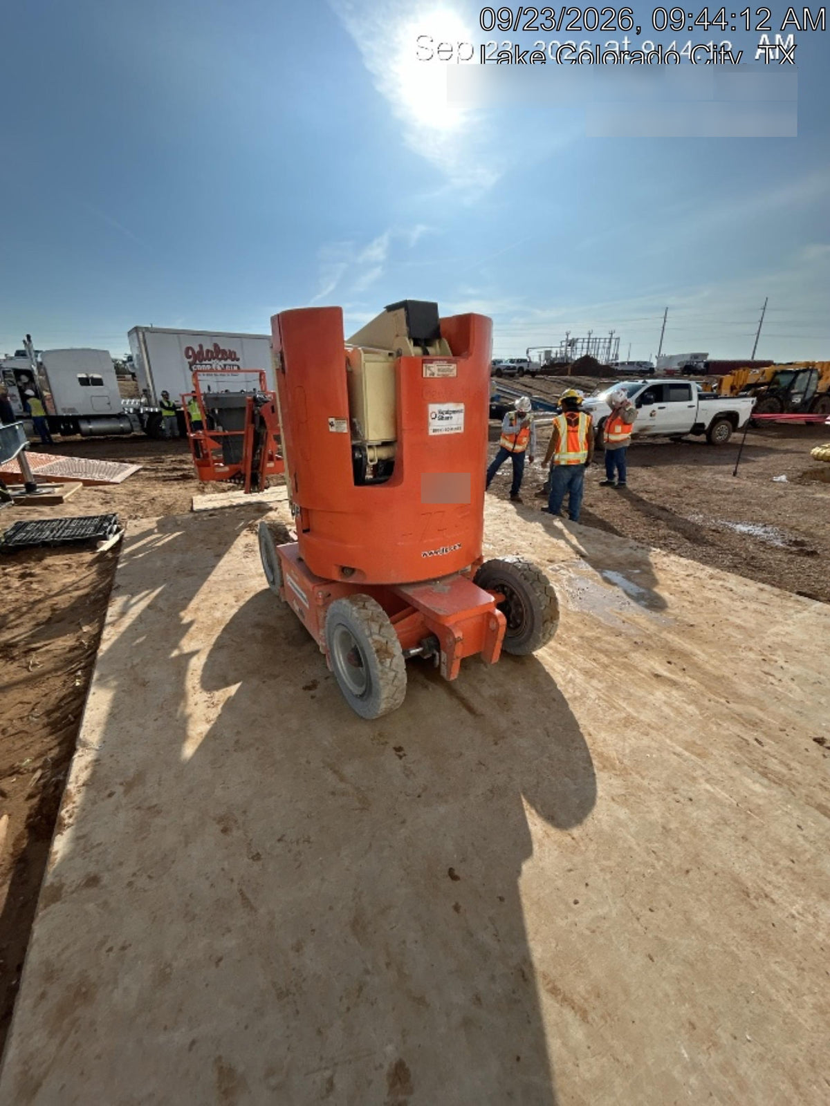 2019 JLG E300AJP