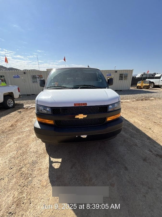 2025 CHEVROLET Express Van - Rental