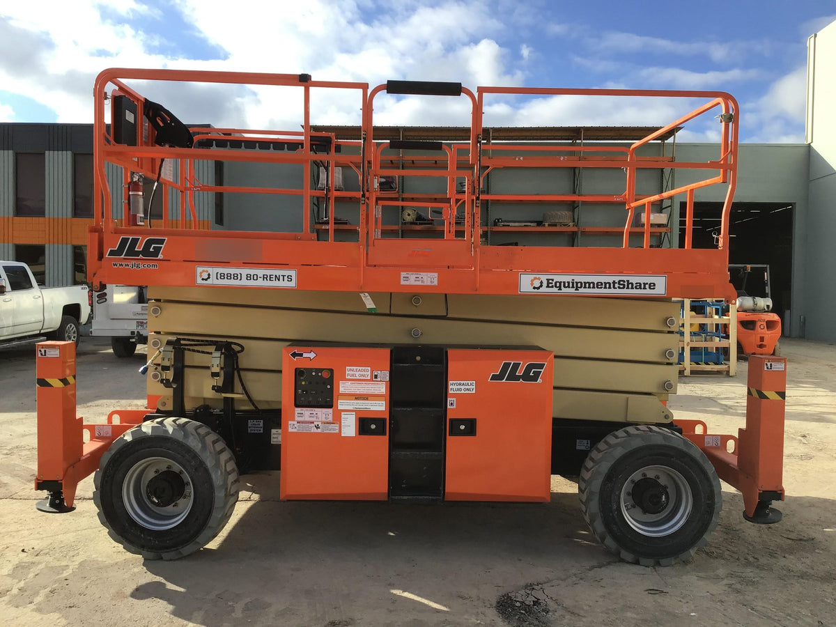2020 JLG 430LRT