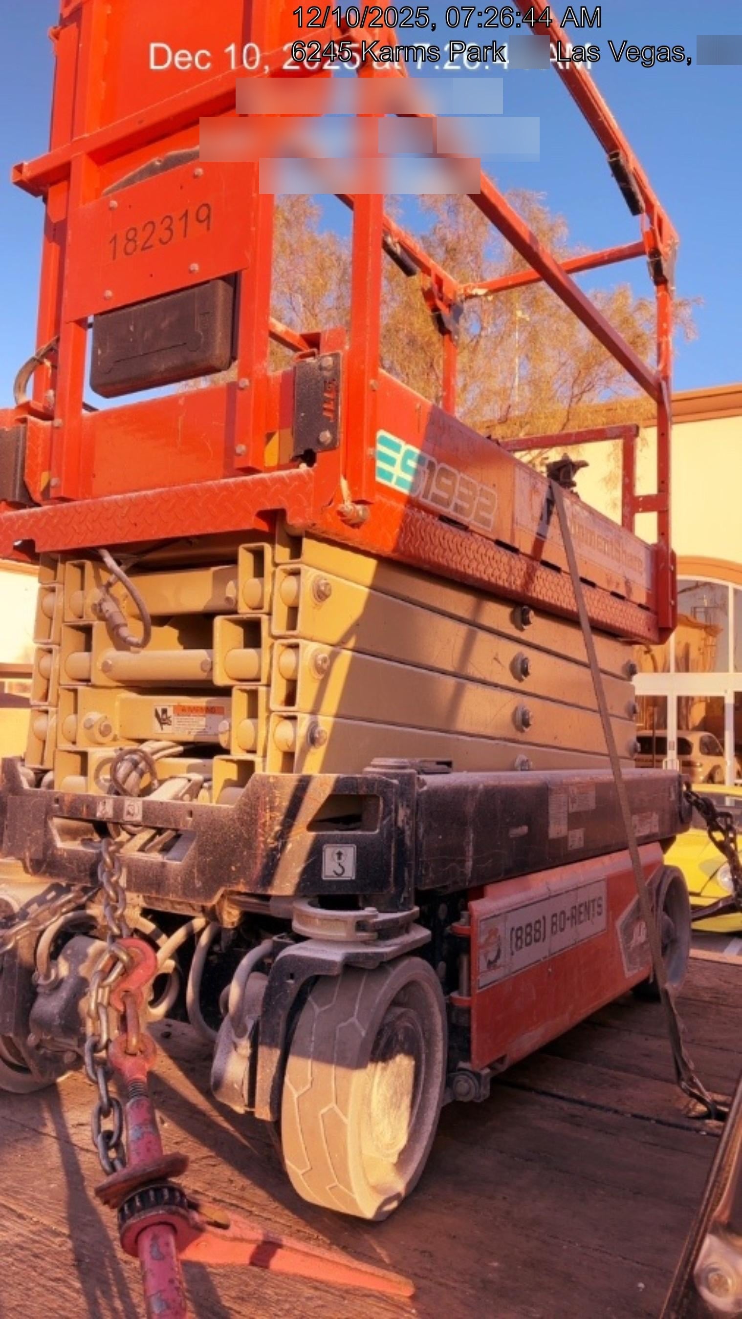 2021 JLG ES1932
