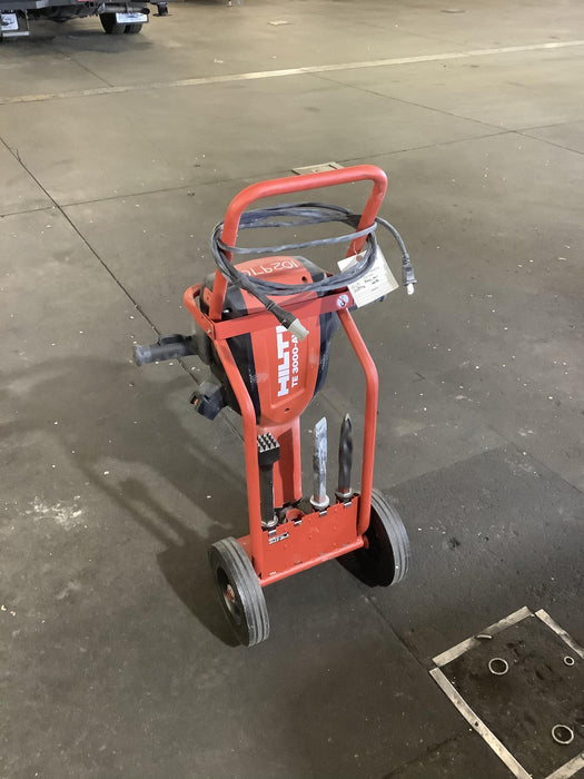2020 HILTI TE 3000-AVR