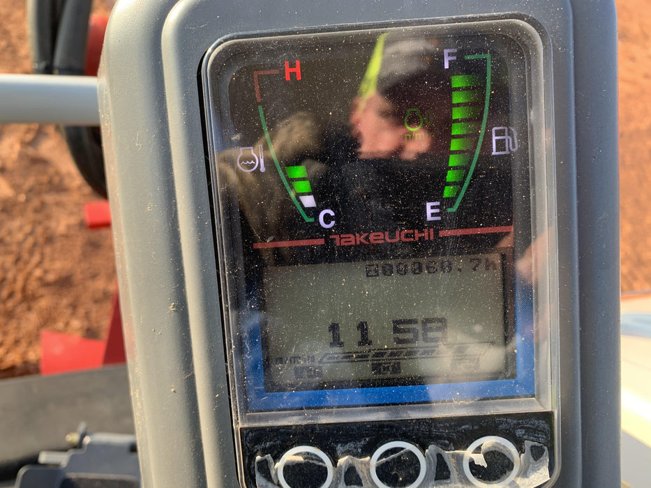 2020 TAKEUCHI TB250-2