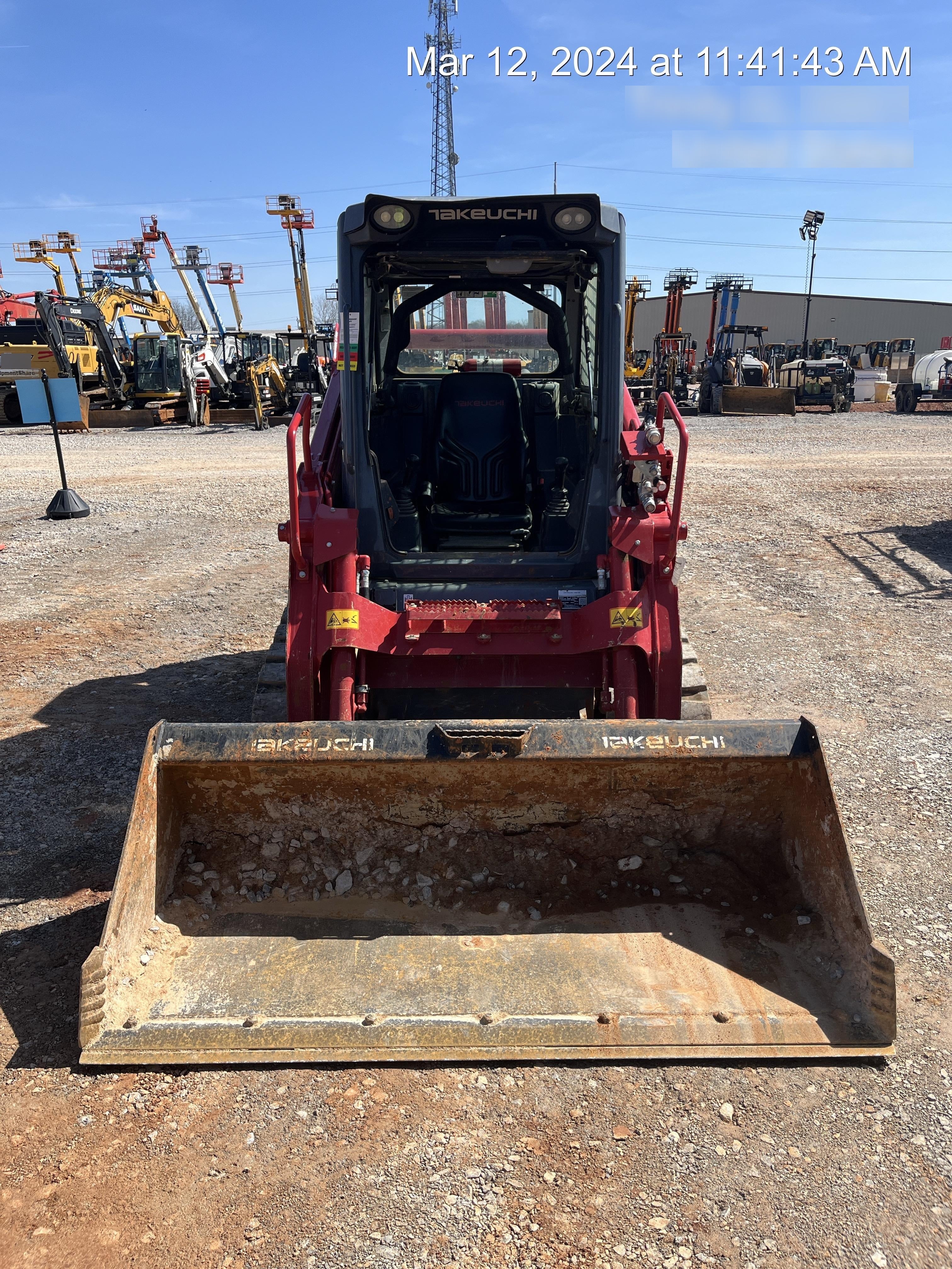 2023 TAKEUCHI TL10V2-CR
