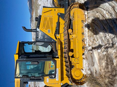 2020 JOHN DEERE 700L