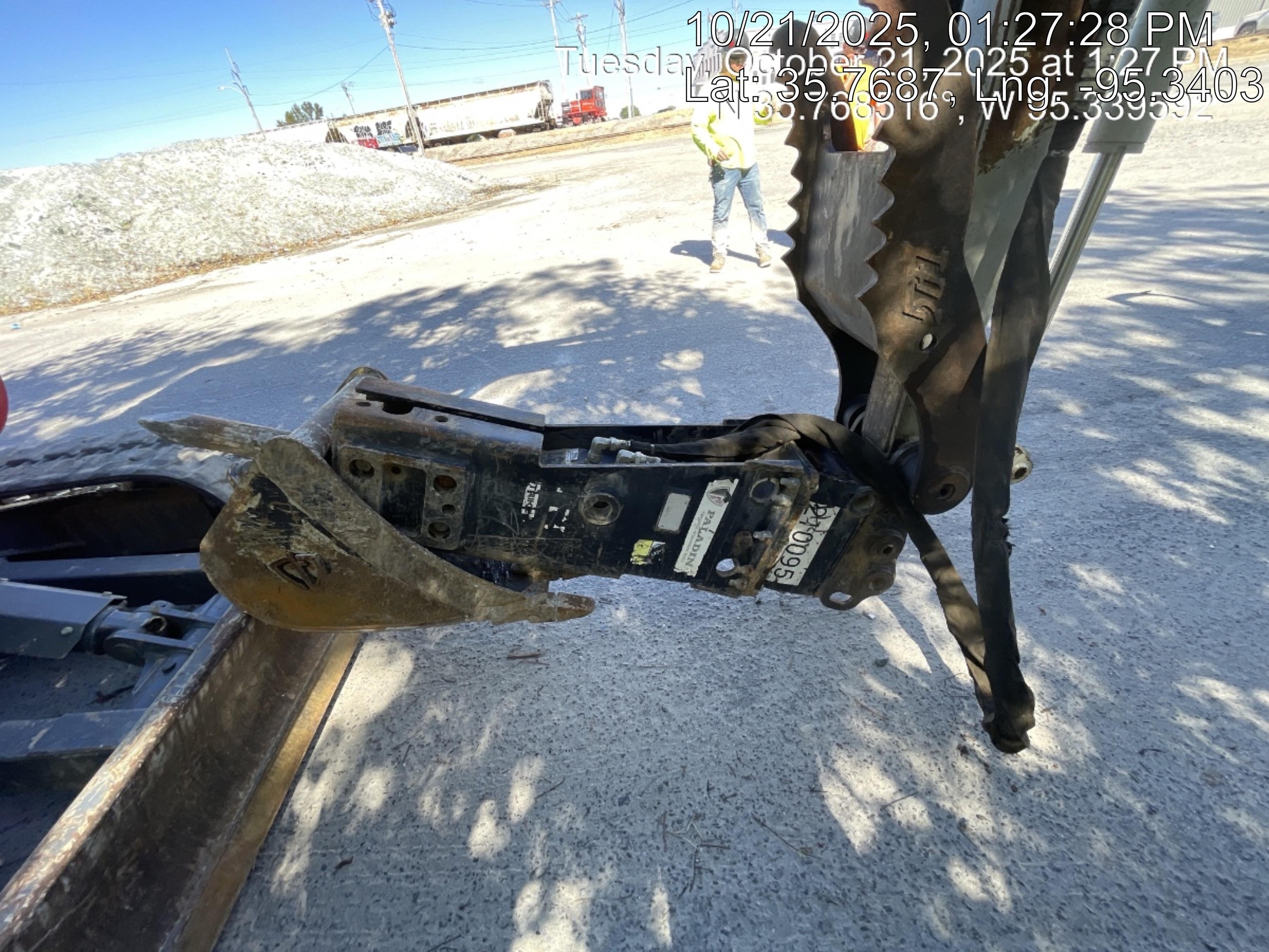 2023 TAKEUCHI TB250-2CR