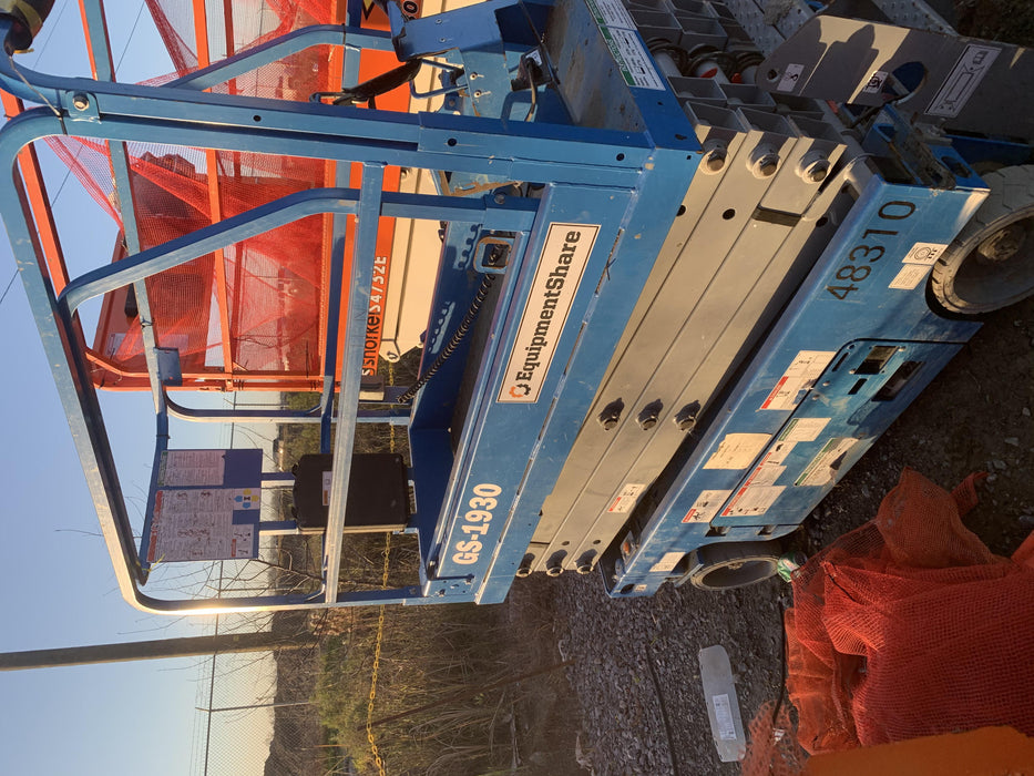 2019 Genie GS-1930 Fixed Rails with Chain Entry