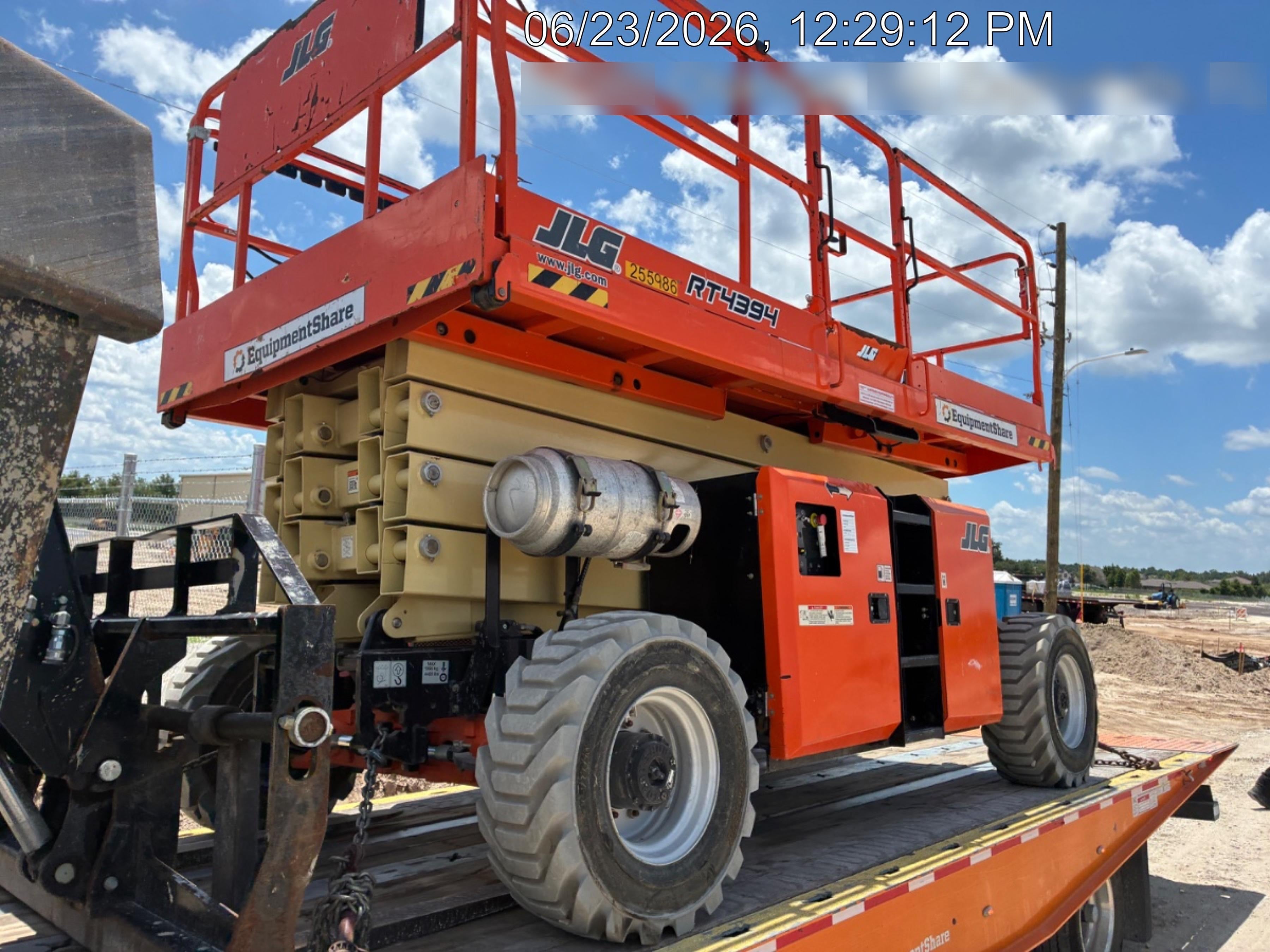 2022 JLG 4394RT
