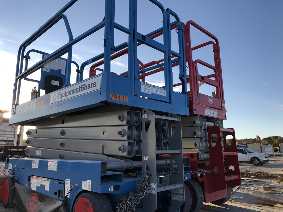 2019 Genie GS-2646 folding rails with full height swing gate