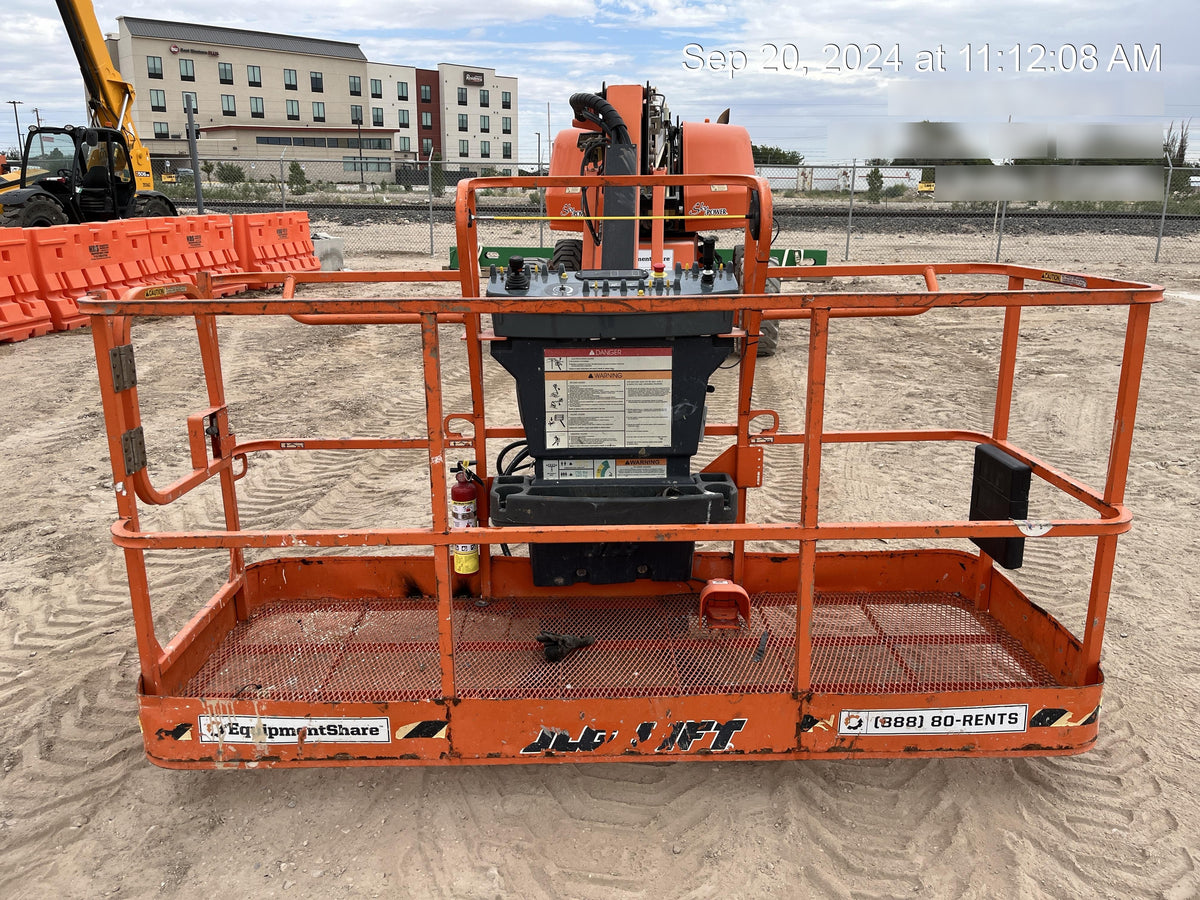 2021 JLG 660SJ