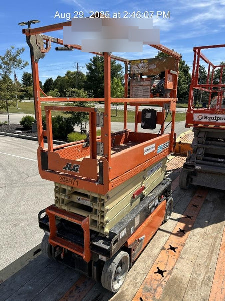 2022 JLG ES1932