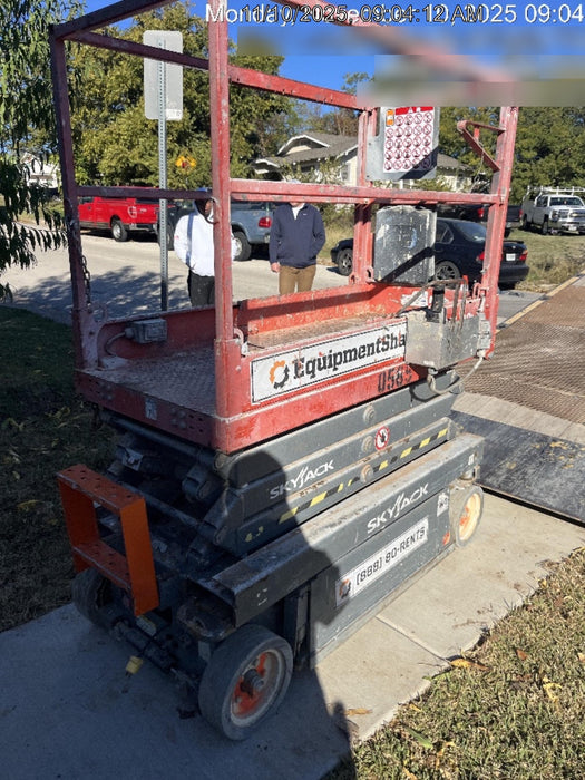 2015 Skyjack SJIII-3219 19' Scissor Lift