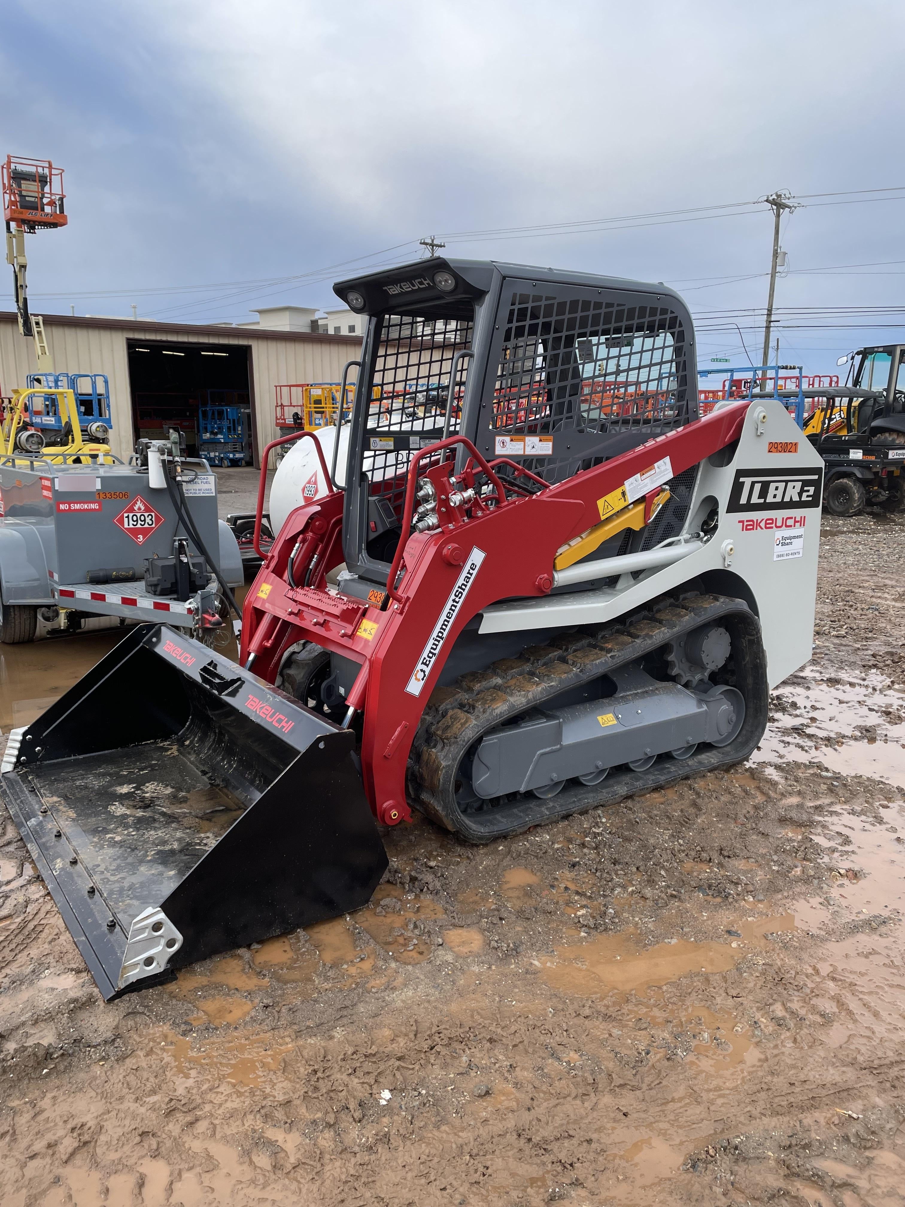 2023 TAKEUCHI TL8R2-R