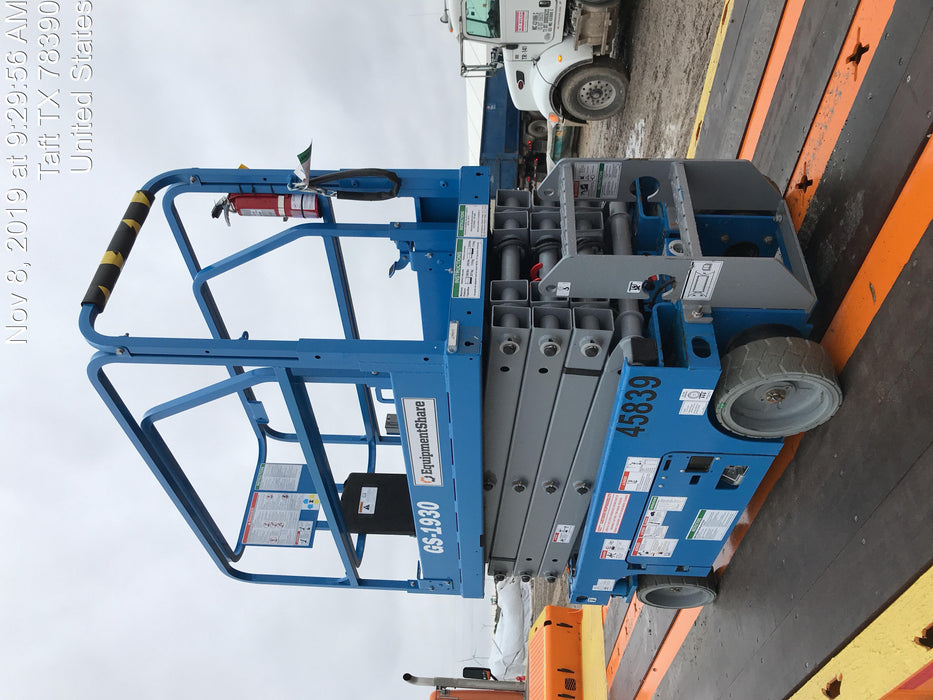 2019 Genie GS-1930 Fixed rails with chain Entry