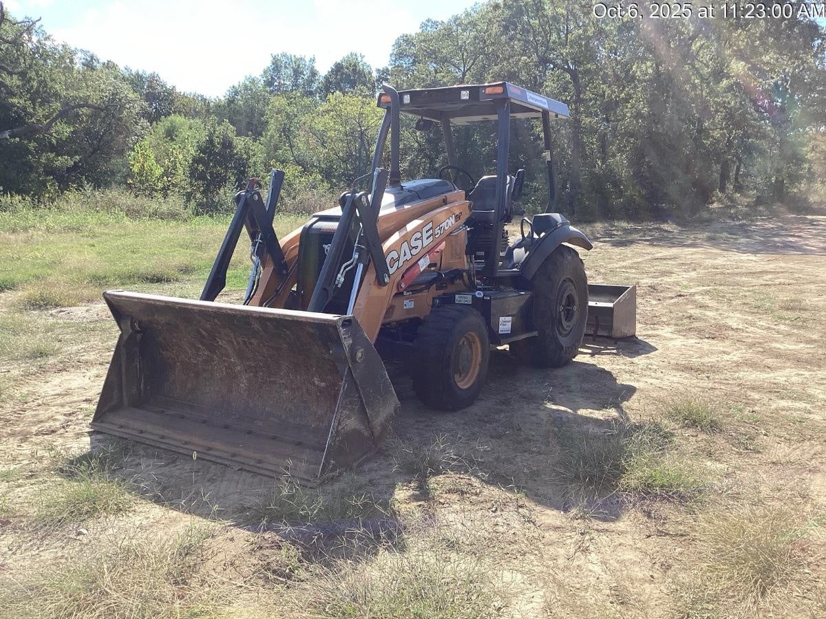 2023 CASE 570N EP