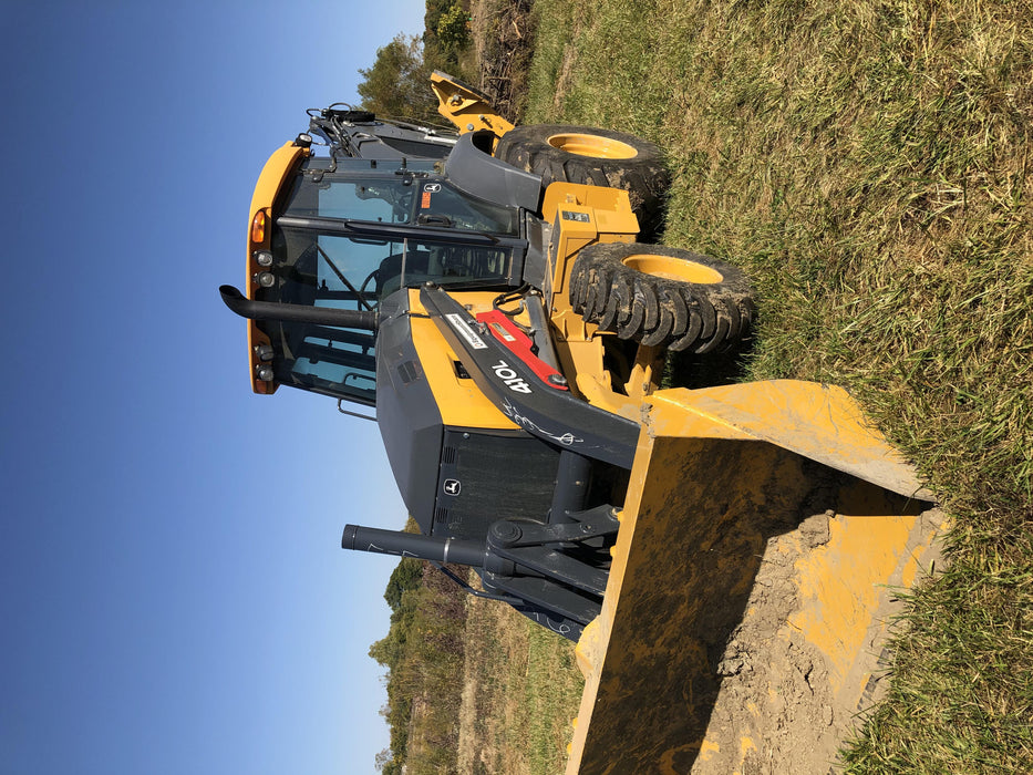 2020 John Deere 410L - Extendable Stick Cab/Heat/Air, 4WD, Extendable Stick, Pilot Controls, 2 Way Hydraulics, TAG Manual QC