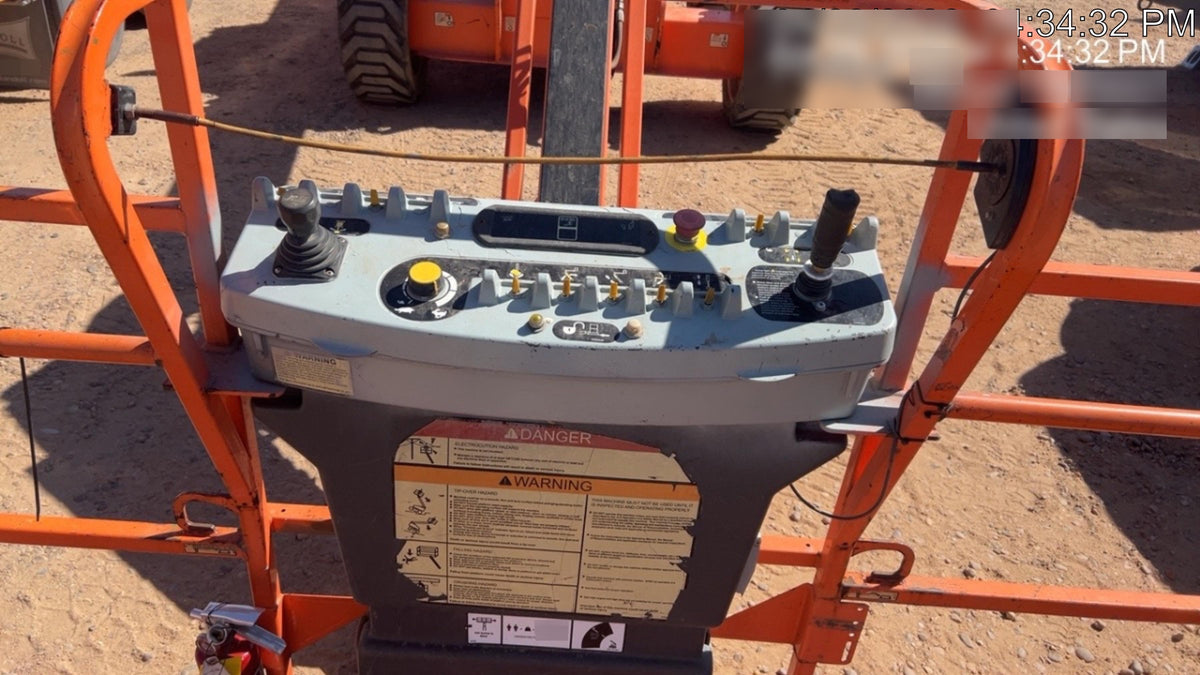 2019 JLG 600AJ
