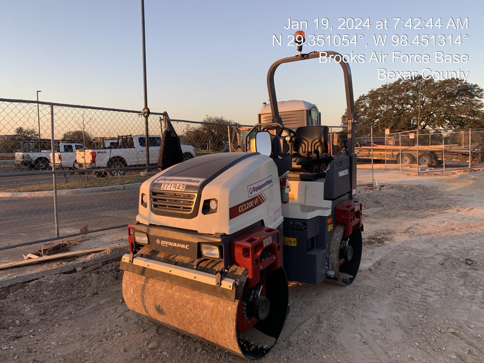 2023 DYNAPAC CC1200