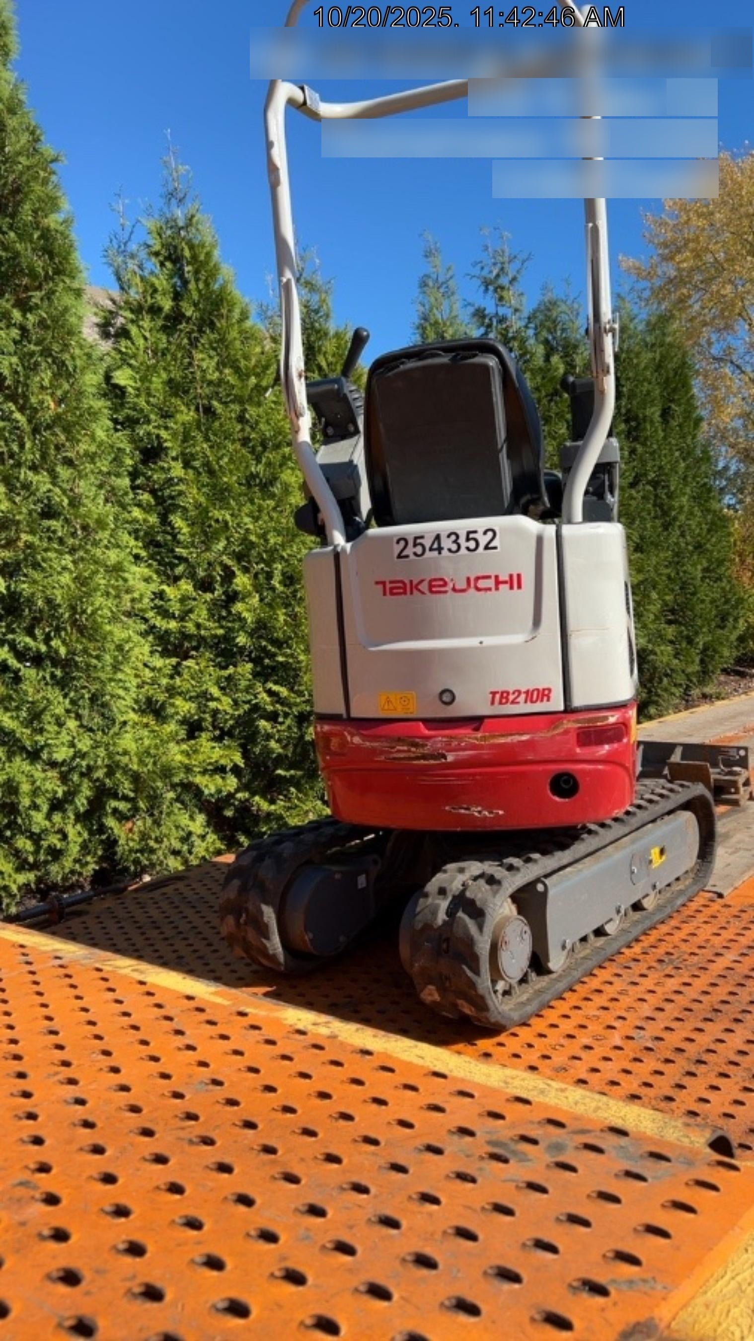 2022 TAKEUCHI TB210R