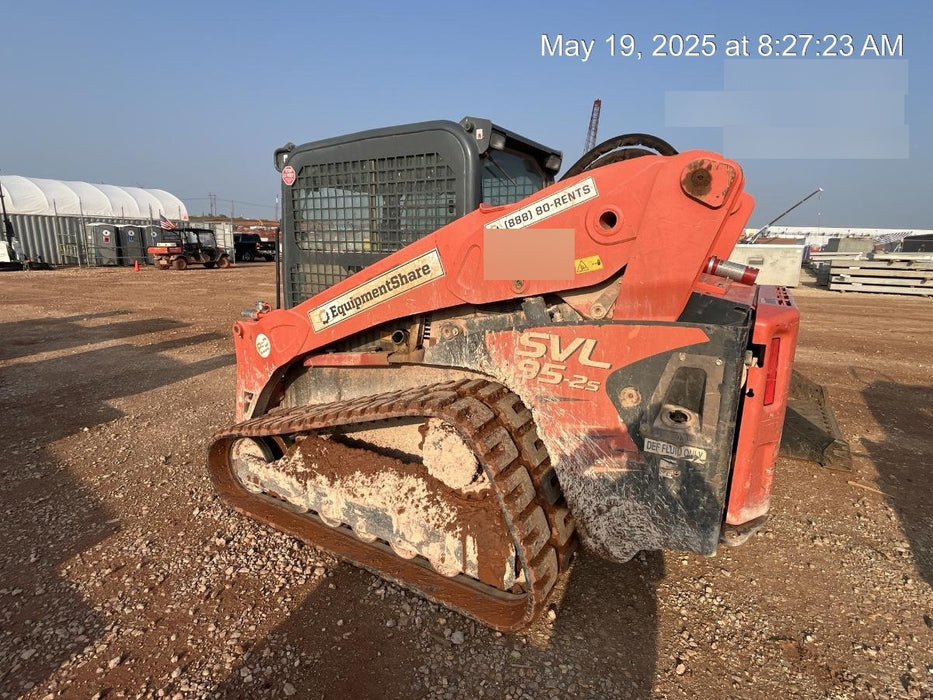 2019 Kubota SVL95-2S Cab/Heat/Air, Standard Tracks, Standard Flow, Hydraulic QC 80" HD w/ Smooth Cutting Edge