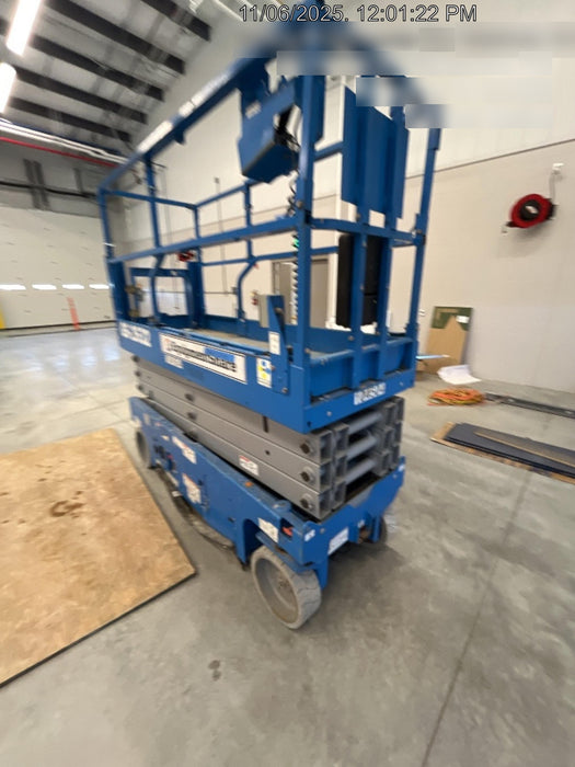 2020 Genie GS-2632 Solid NM Tires, Folding Rails with Half-Height Swing Gate, Beacon