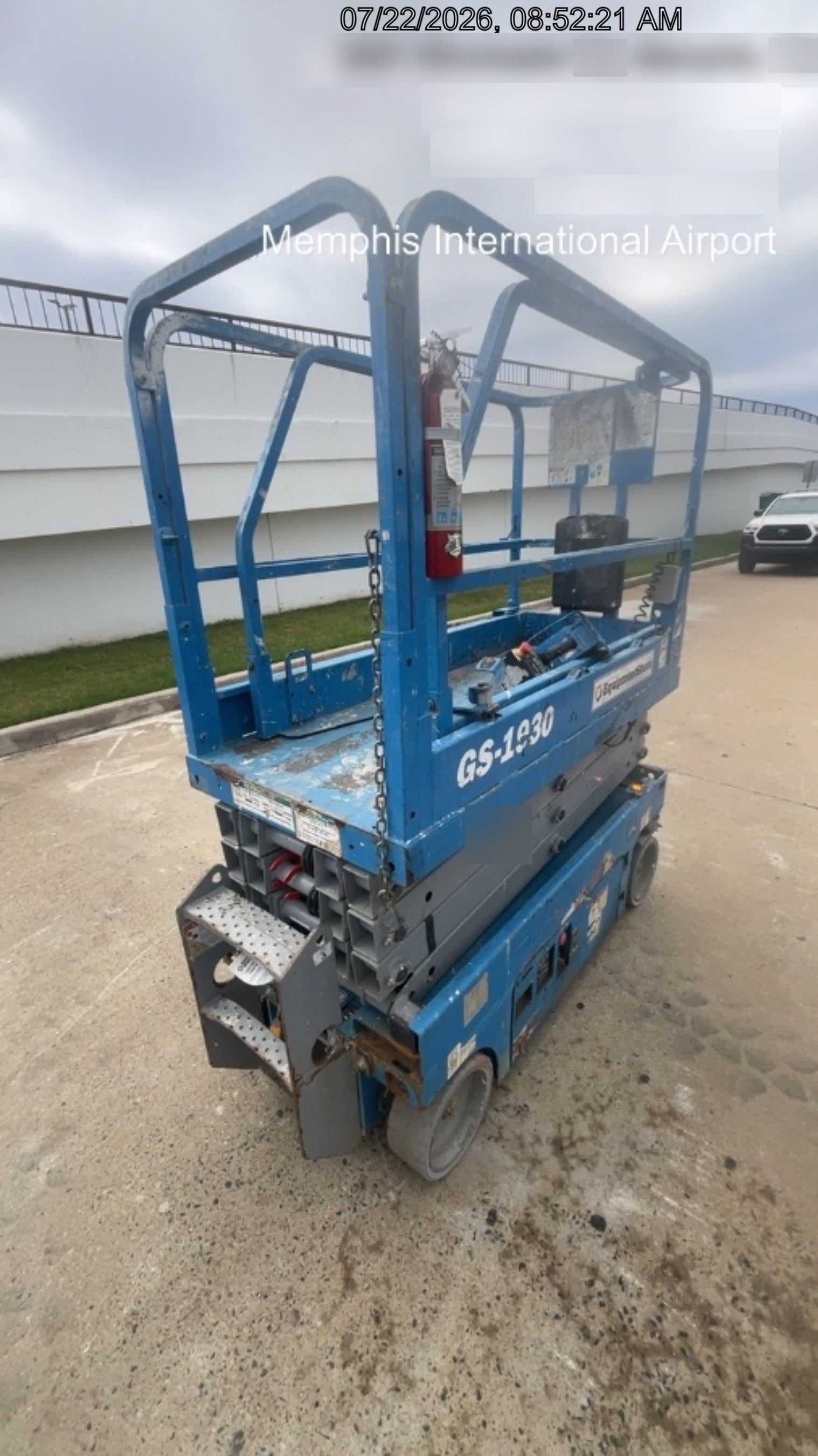 2019 Genie GS-1930 Fixed rails with chain Entry