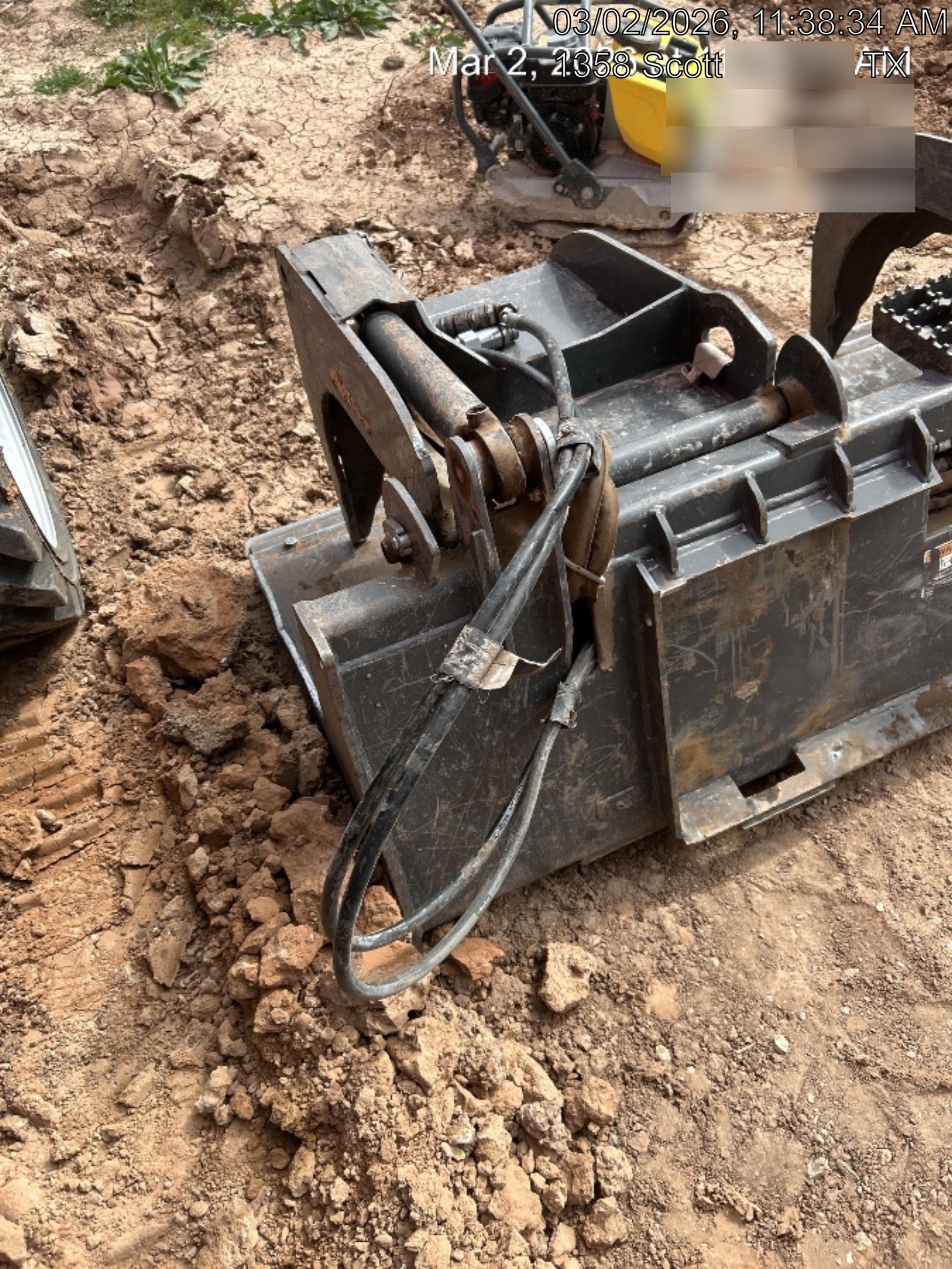 2019 PALADIN 76" Scrap Grapple Bucket - Paladin