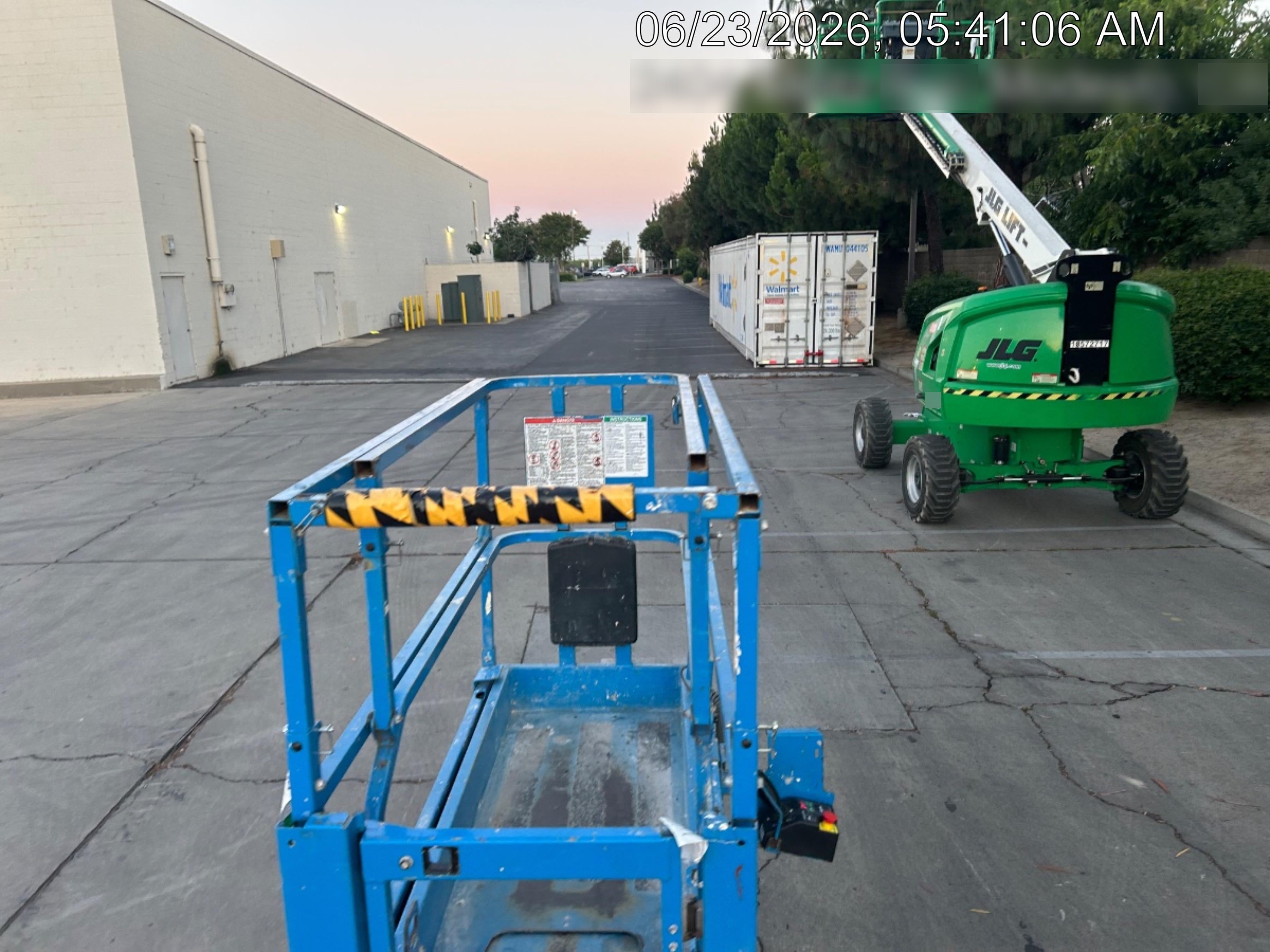 2020 Genie GS-1930 Solid Non Marking Tires, Beacon, Folding rails with half height swing gate, 800W Inverter