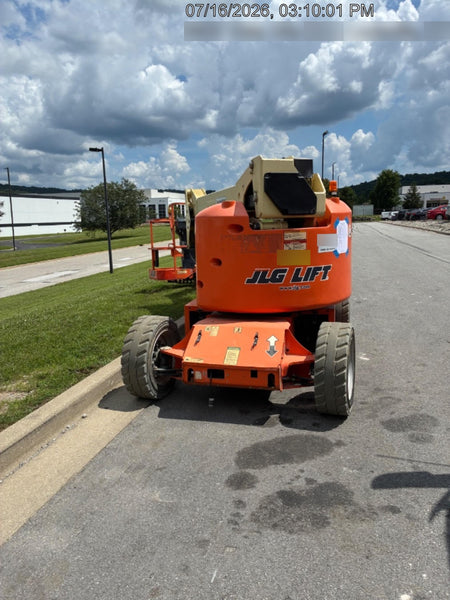2019 JLG E450AJ
