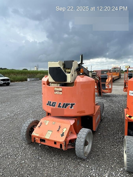 2019 JLG E400AJPN