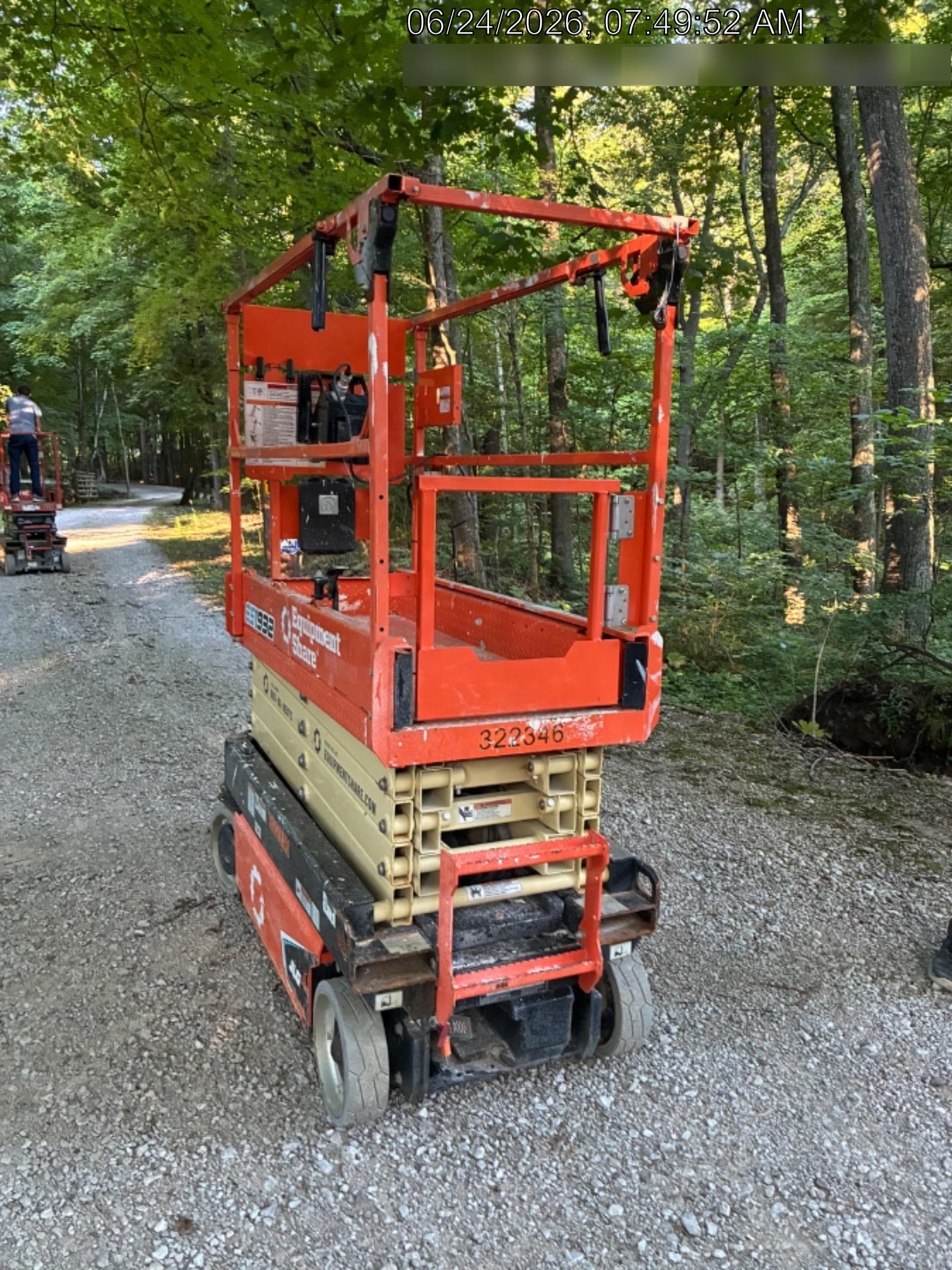 2023 JLG ES1932