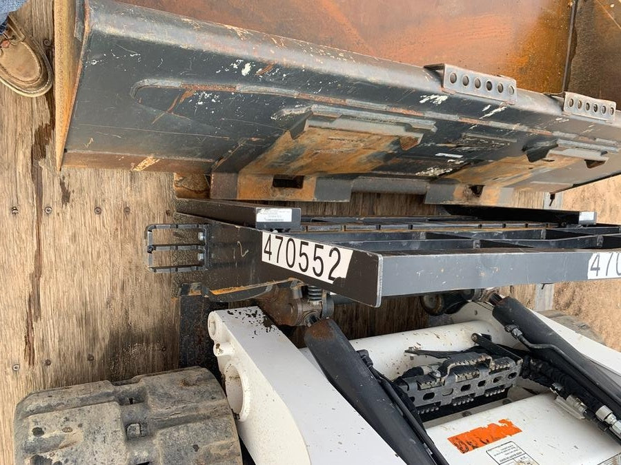 2024 ARROW MATERIAL HANDLING F5100CB - 72"