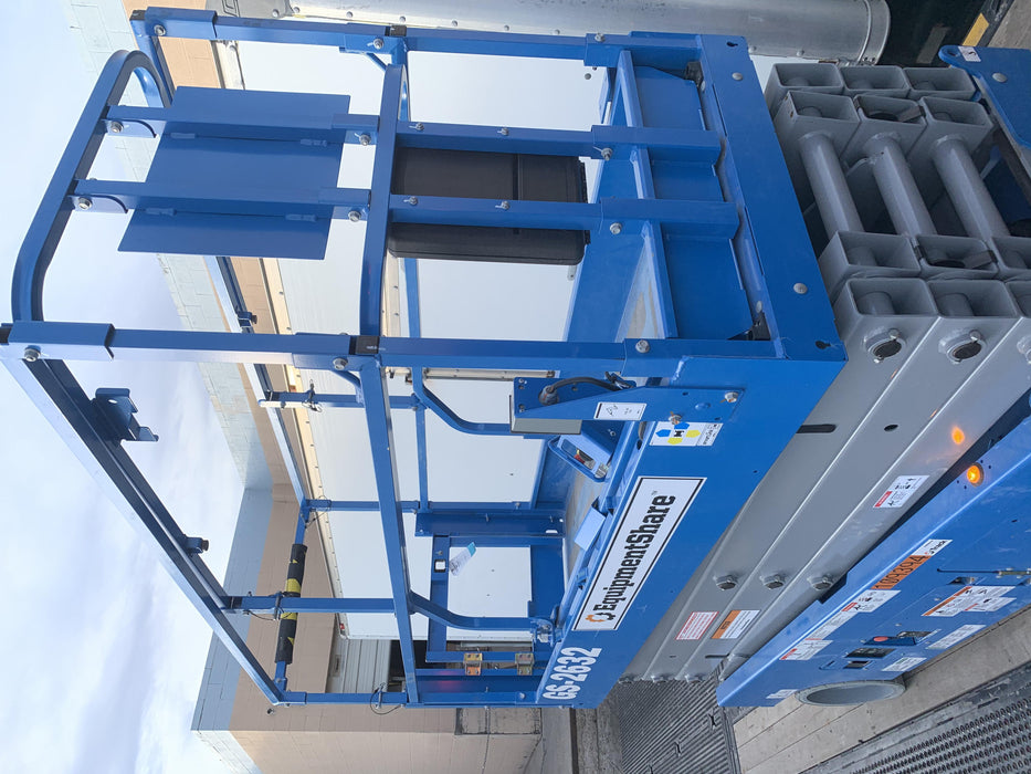 2020 Genie GS-2632 Solid NM Tires, Folding Rails with Half-Height Swing Gate, Beacon