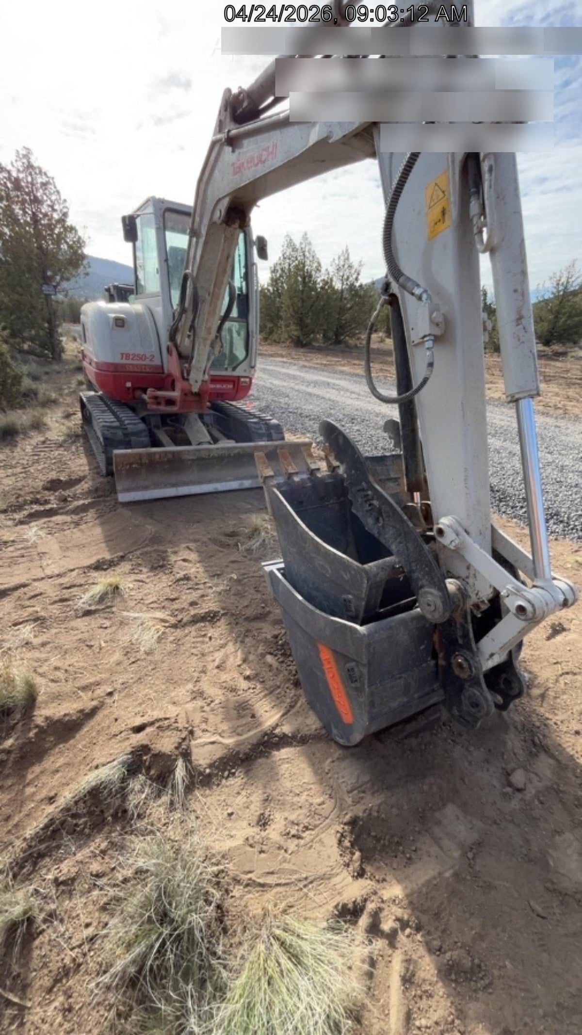 2025 TAKEUCHI TB250-2CR