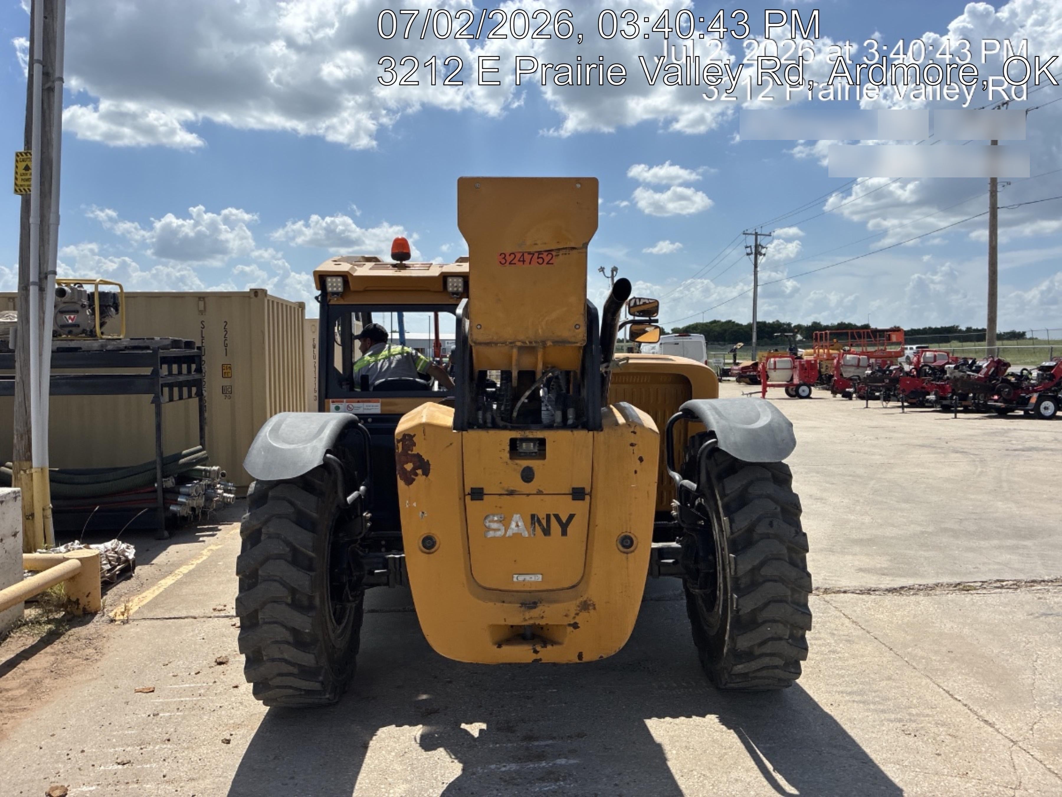 2023 SANY STH1056