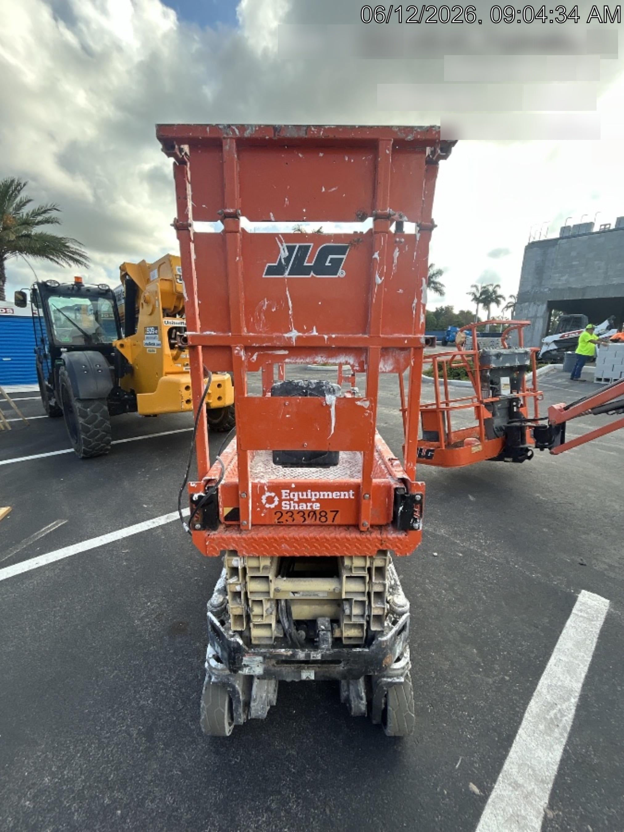 2022 JLG ES1932