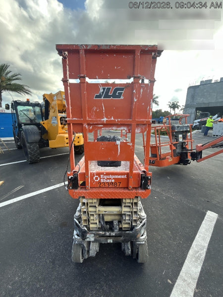 2022 JLG ES1932