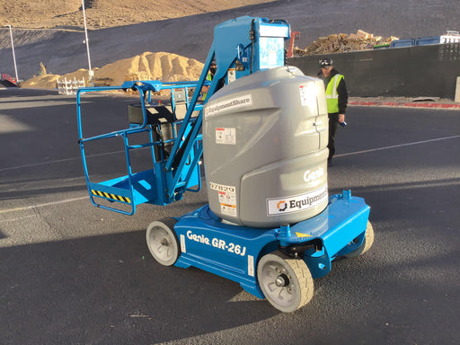 2020 GENIE GR-26J