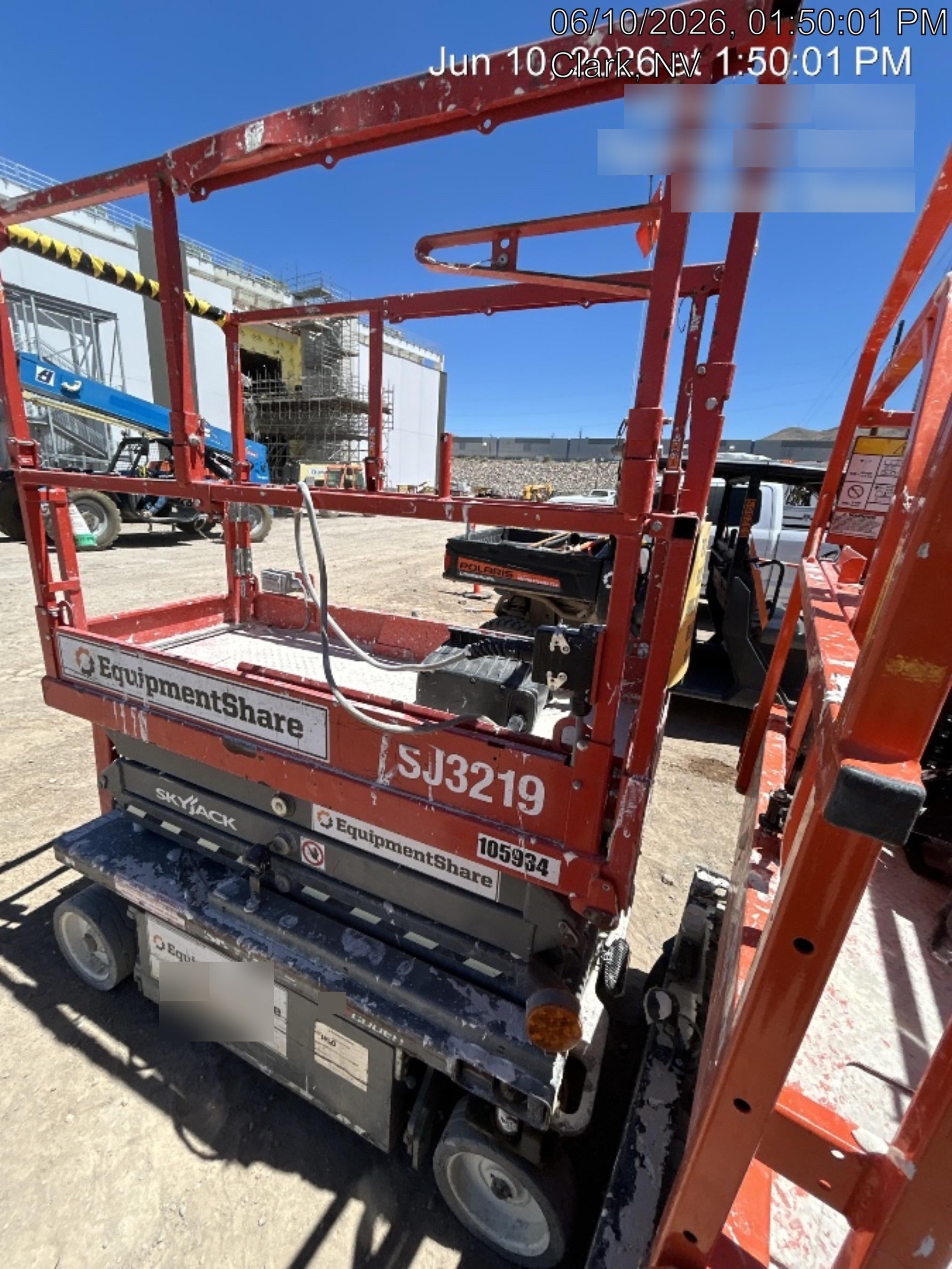 2020 Skyjack SJIII-3219 Solid NM Tires, Half height spring hinged entry gate, Dual Beacons, 800W Inverter