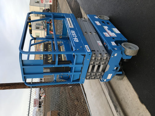 2019 Genie GS-1930 Half Height Swing Gate, 800W Inverter